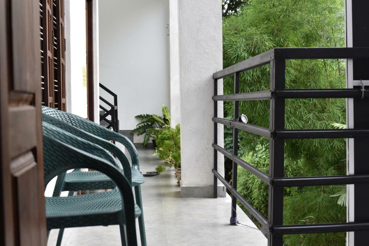 Steps Backpackers Hostel Colombo Exterior photo