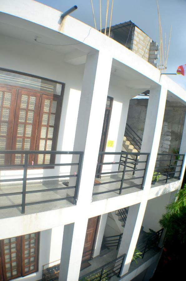 Steps Backpackers Hostel Colombo Exterior photo